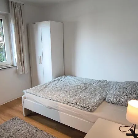 Fresh Renovated. 3 Rooms. Central Leonberg. Private Parking Spot. Exterior foto