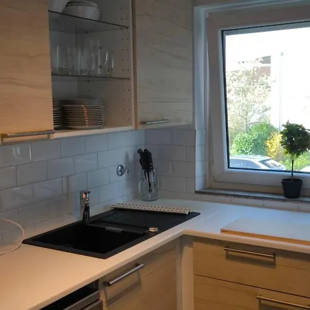 Fresh Renovated. 3 Rooms. Central Leonberg. Private Parking Spot. Exterior foto