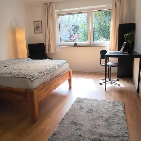 Fresh Renovated. 3 Rooms. Central Leonberg. Private Parking Spot. Exterior foto