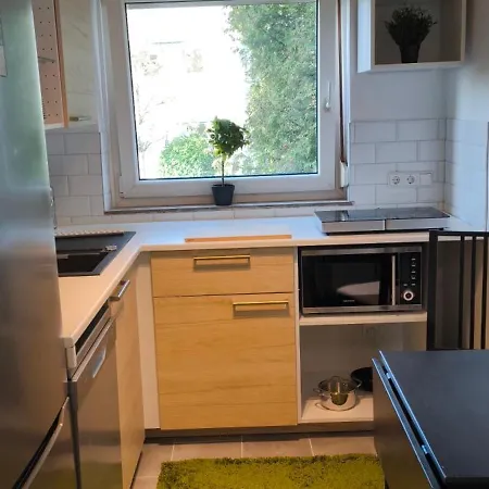 Fresh Renovated. 3 Rooms. Central Leonberg. Private Parking Spot. Exterior foto