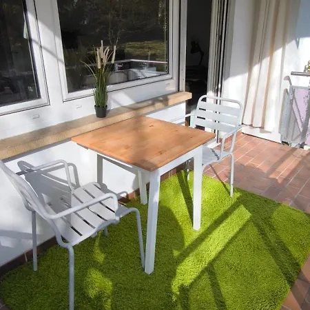 Fresh Renovated. 3 Rooms. Central Leonberg. Private Parking Spot. Exterior foto
