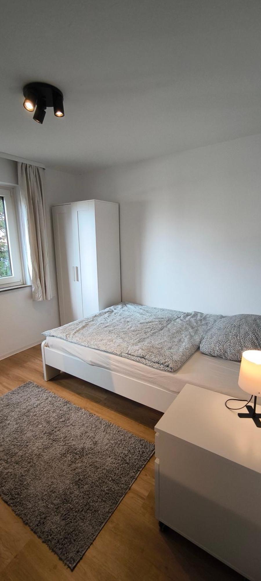 Fresh Renovated. 3 Rooms. Leonberg. Private Parking Spot. Leonberg