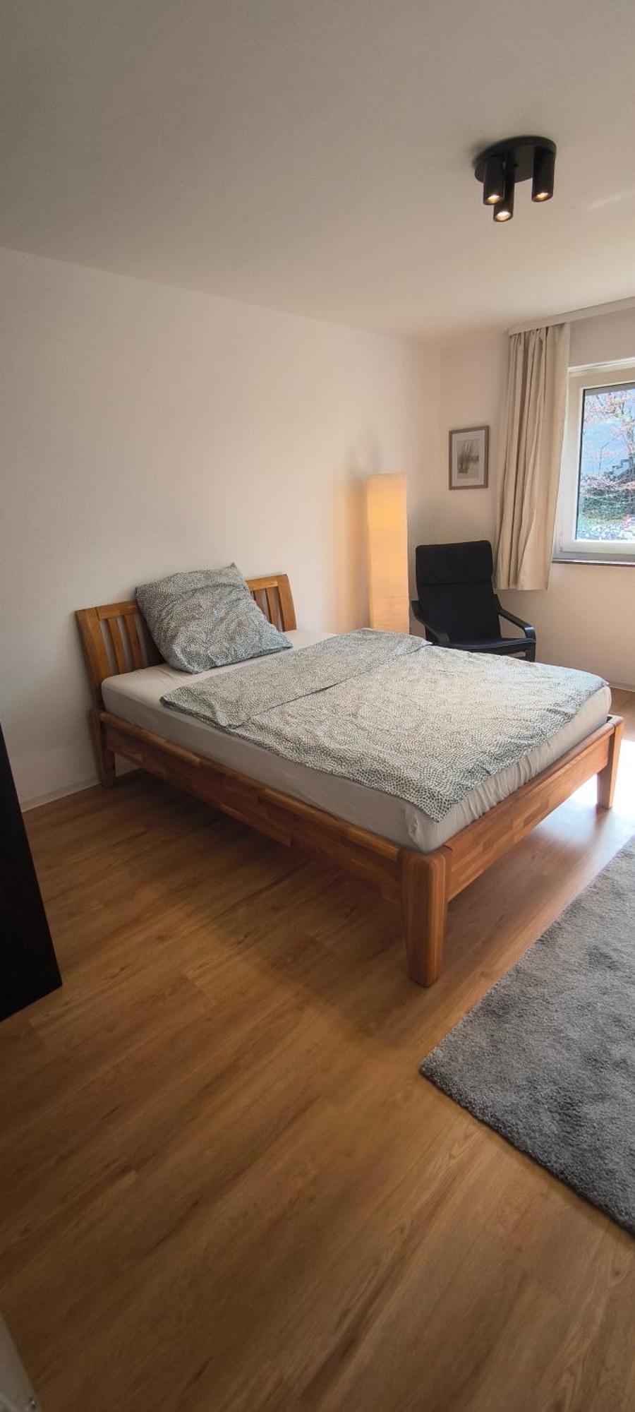 Fresh Renovated. 3 Rooms. Leonberg. Private Parking Spot. Apartment *